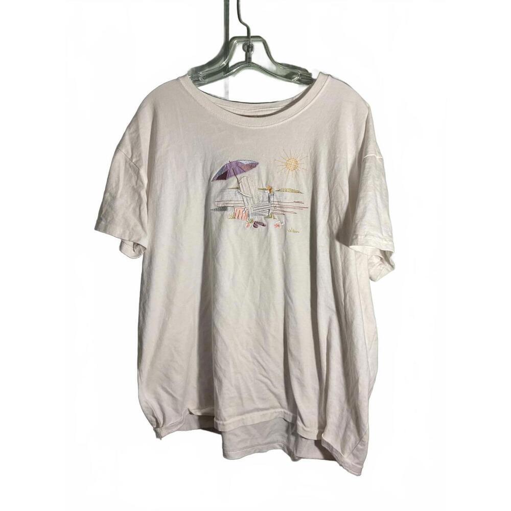 Top Stitch White Short Sleeve T-Shirt with Beach Scene Embroidery 2X